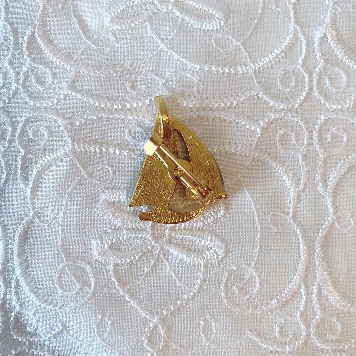 mini yacht brooch