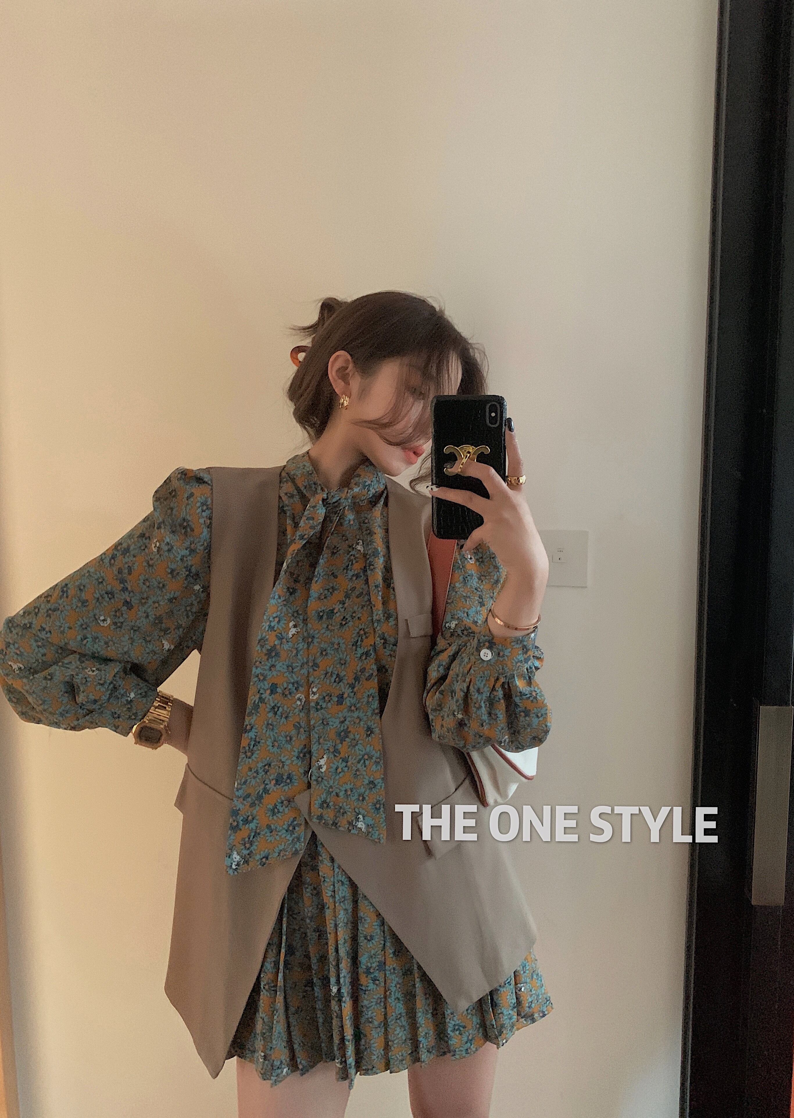 フランスのレトロな小さな花柄のドレス女性の秋の長袖ランタンスリーブプリーツスカート2020新しい気質スカート ブラックストロベリース47925051309