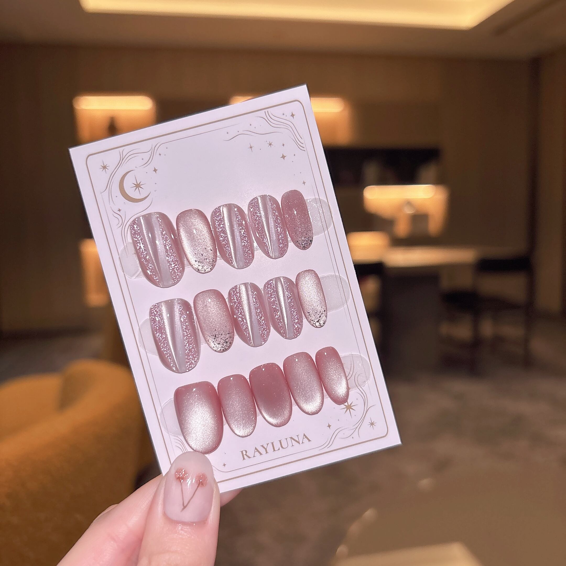 #589 ミディアム オーバル/XY158 繰り返し使えるネイルチップ