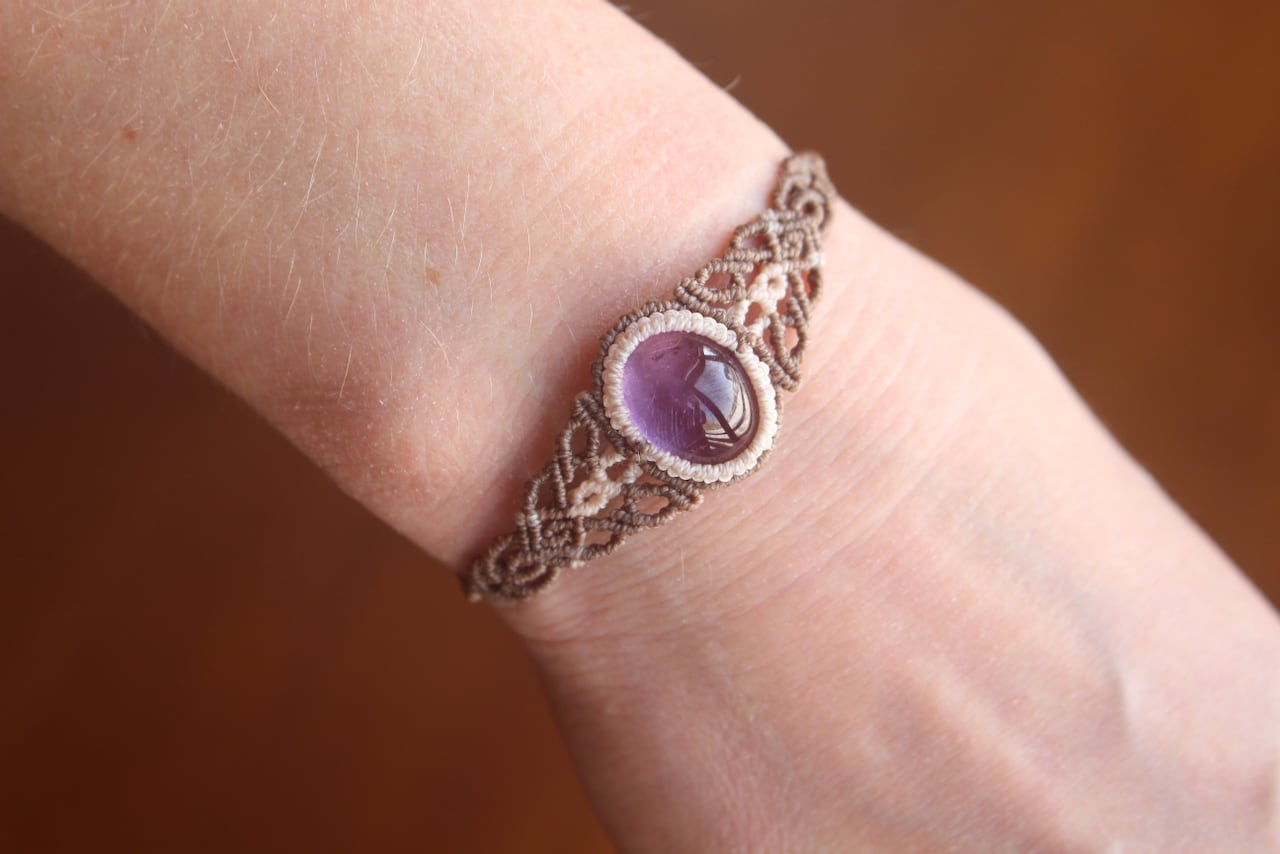 Amethyst micro macrame bracelet