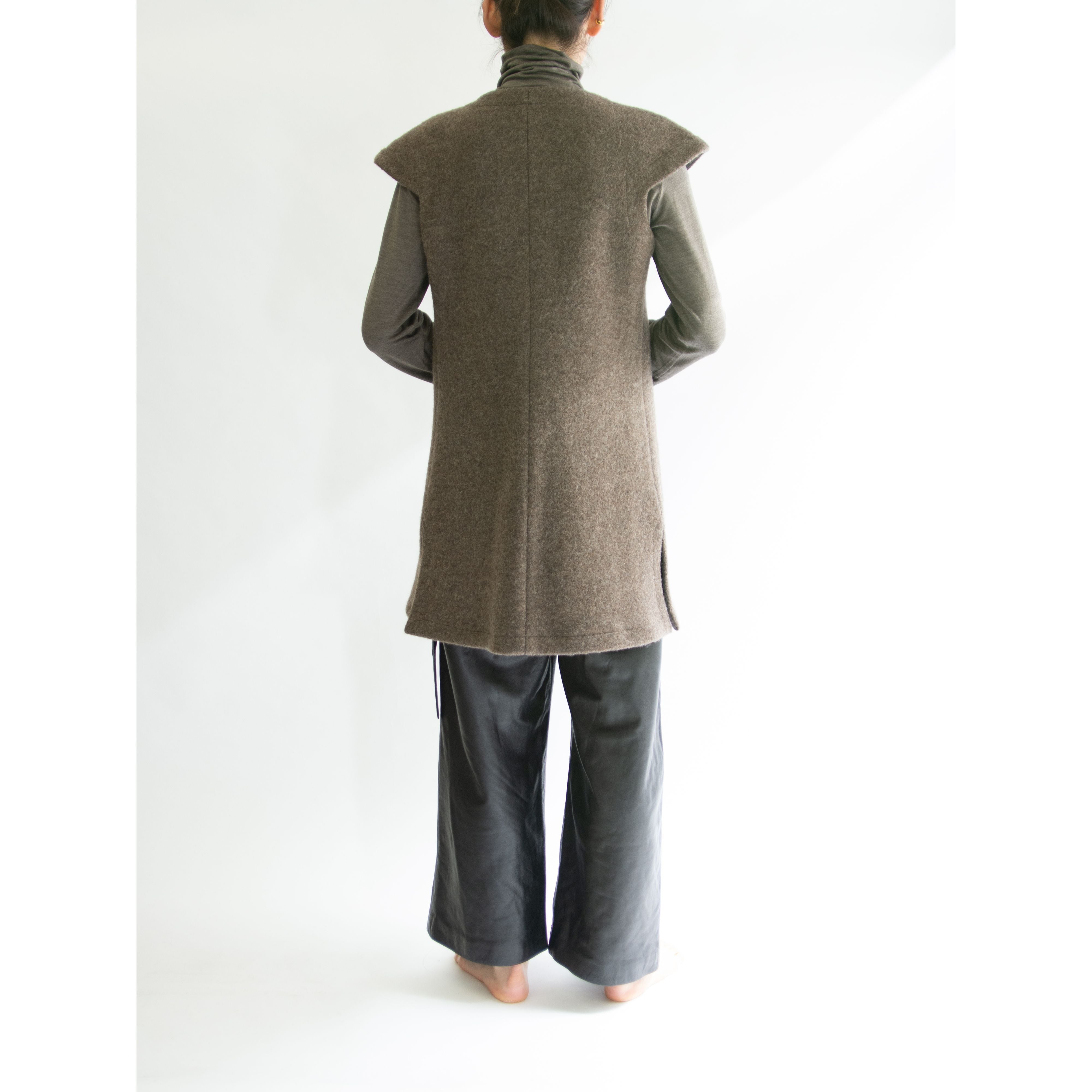 【agnes b.】Made in France 100% wool French sleeve dress（アニエスべー フランス製 フレンチスリーブウールワンピース ロングベスト）3b