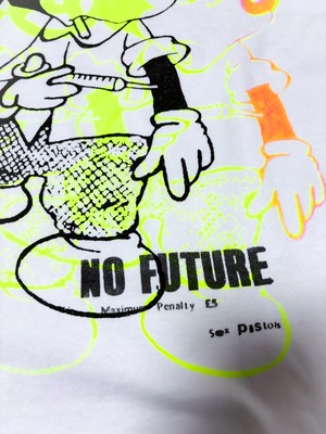 UNFINISHED注射Tシャツ S2601
