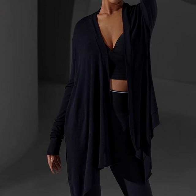 シンプルデザイン　ダンス　カーディガン　　ds0322