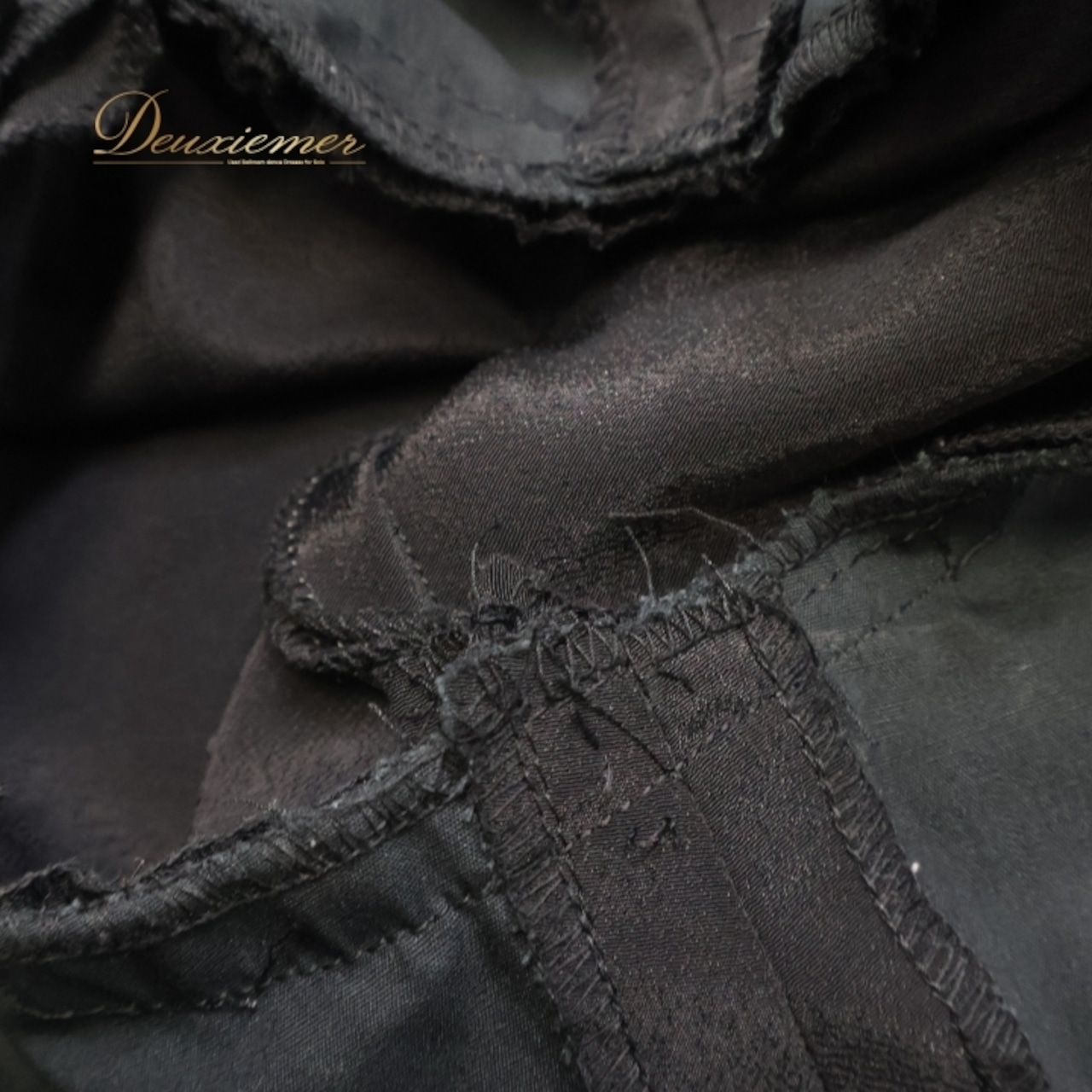 フラメンコ 衣装 エルモサイベリア HERMOSA IBERIA トップス ブラウス 黒 無地 フリル ボランテ ダンス パーティ 発表会 練習 レッスン ブラック系 フリルブラウス おしゃれ 衣装発表 黒トップス ステージ衣装 フラメンコダンス エレガント フェミニン