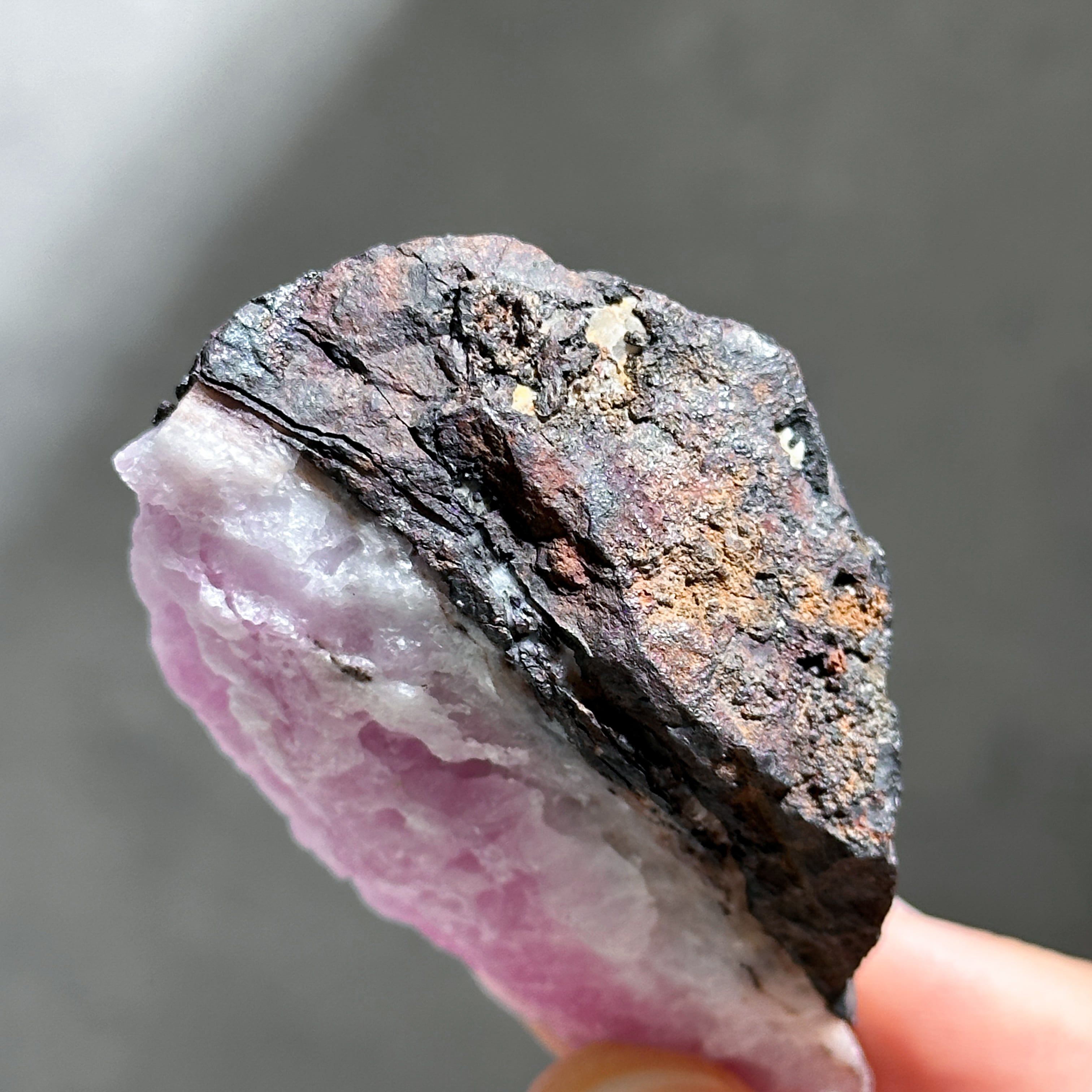 ピンクアラゴナイト 原石 25◇ Pink Aragonite ◇天然石・鉱物