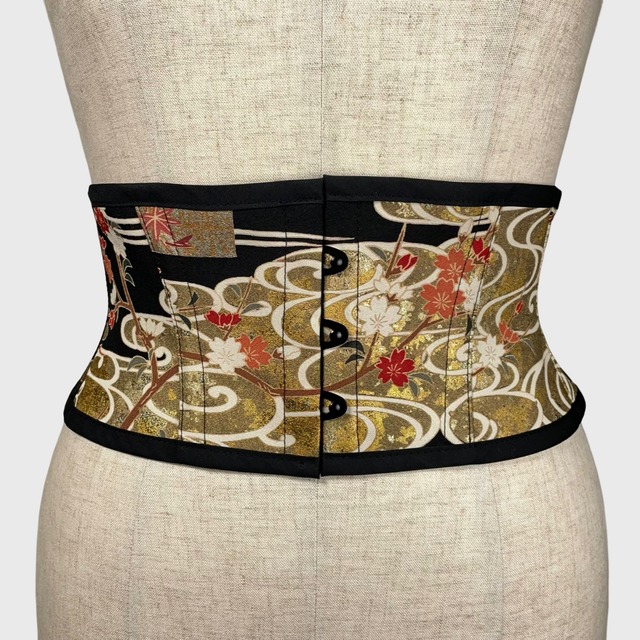 着物コルセット（流水・黒留袖より制作）Kimono Corset (Flowing water・Made of Kurotomesode Kimono)