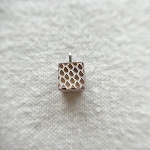 立体スクエア×パイソン柄(茶蝶貝)11㎜