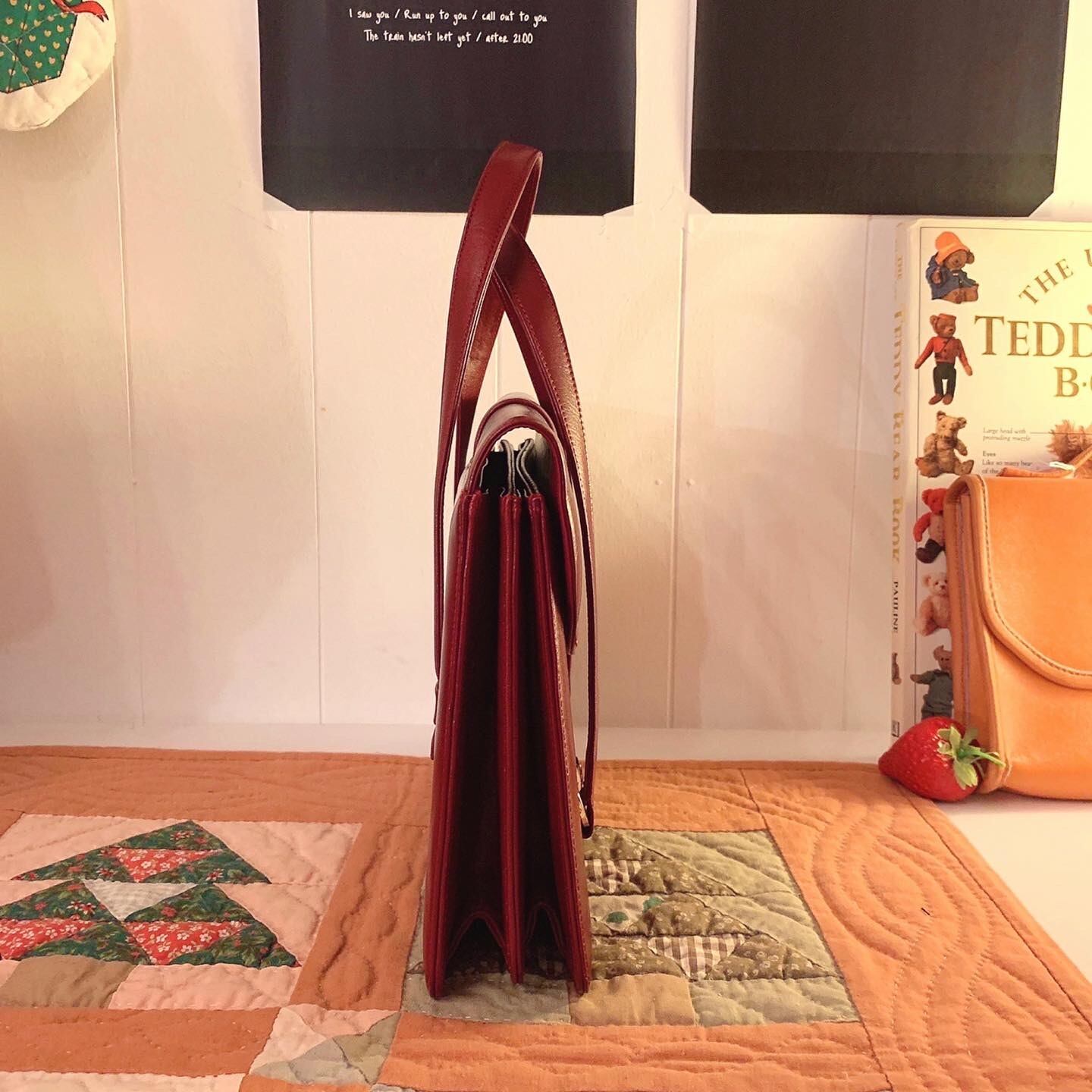 bordeaux square hand bag