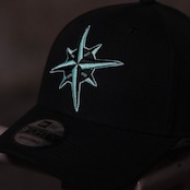 【gifthat別注】NEW ERA 940/9FORTY シアトル・マリナーズBLACK SEAGLASS
