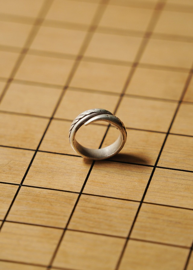 80’s KAREN silver lizard ring