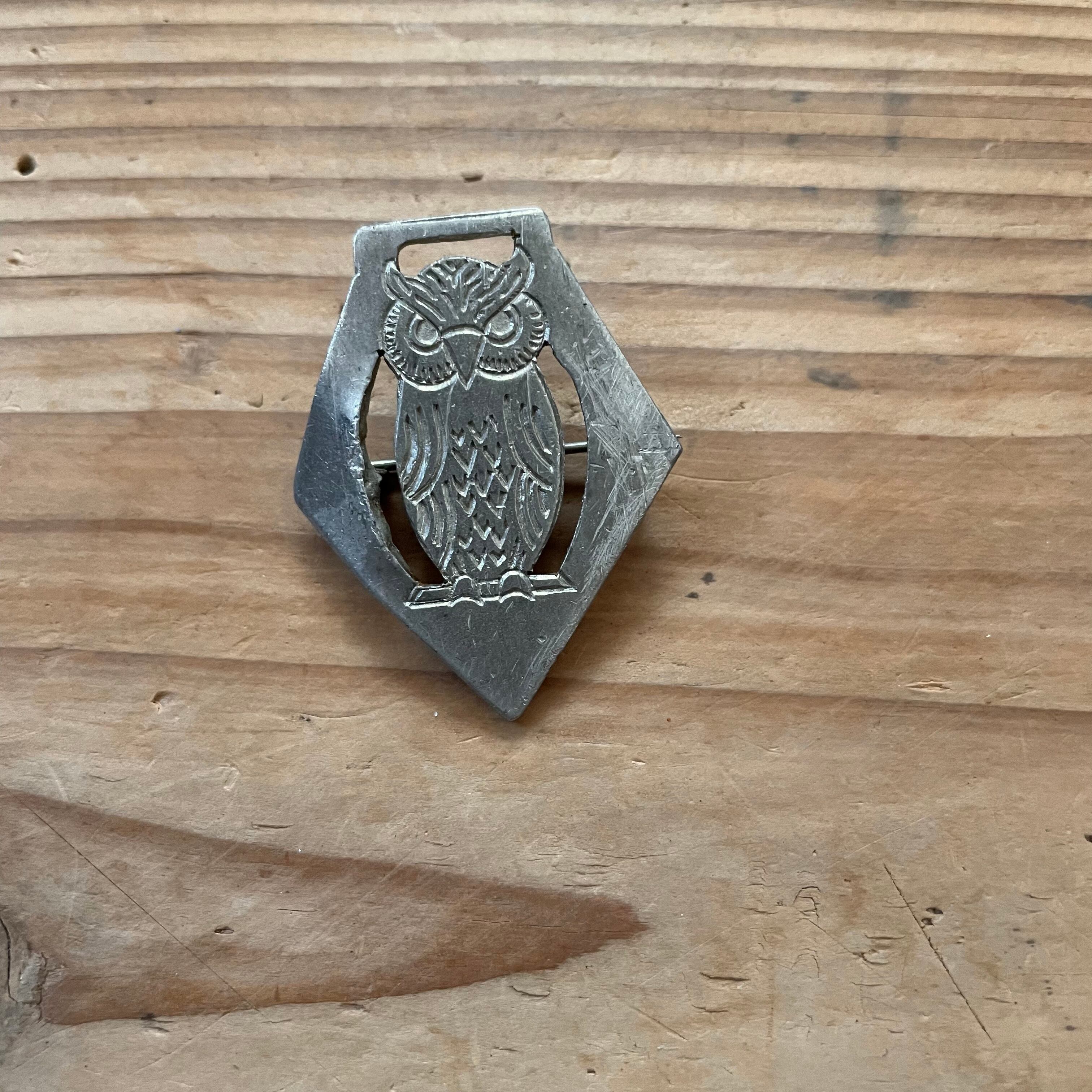 ふくろうブローチ