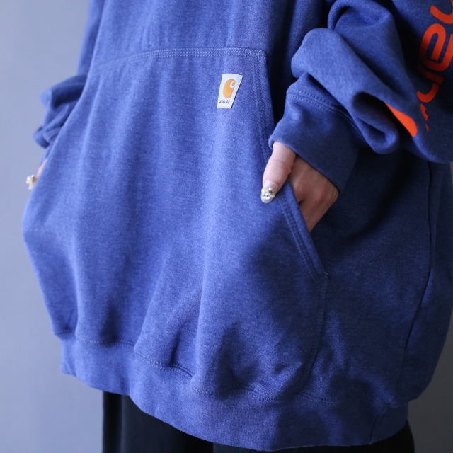 "carhartt" sleeve printed design 3XL over silhouette blue parka