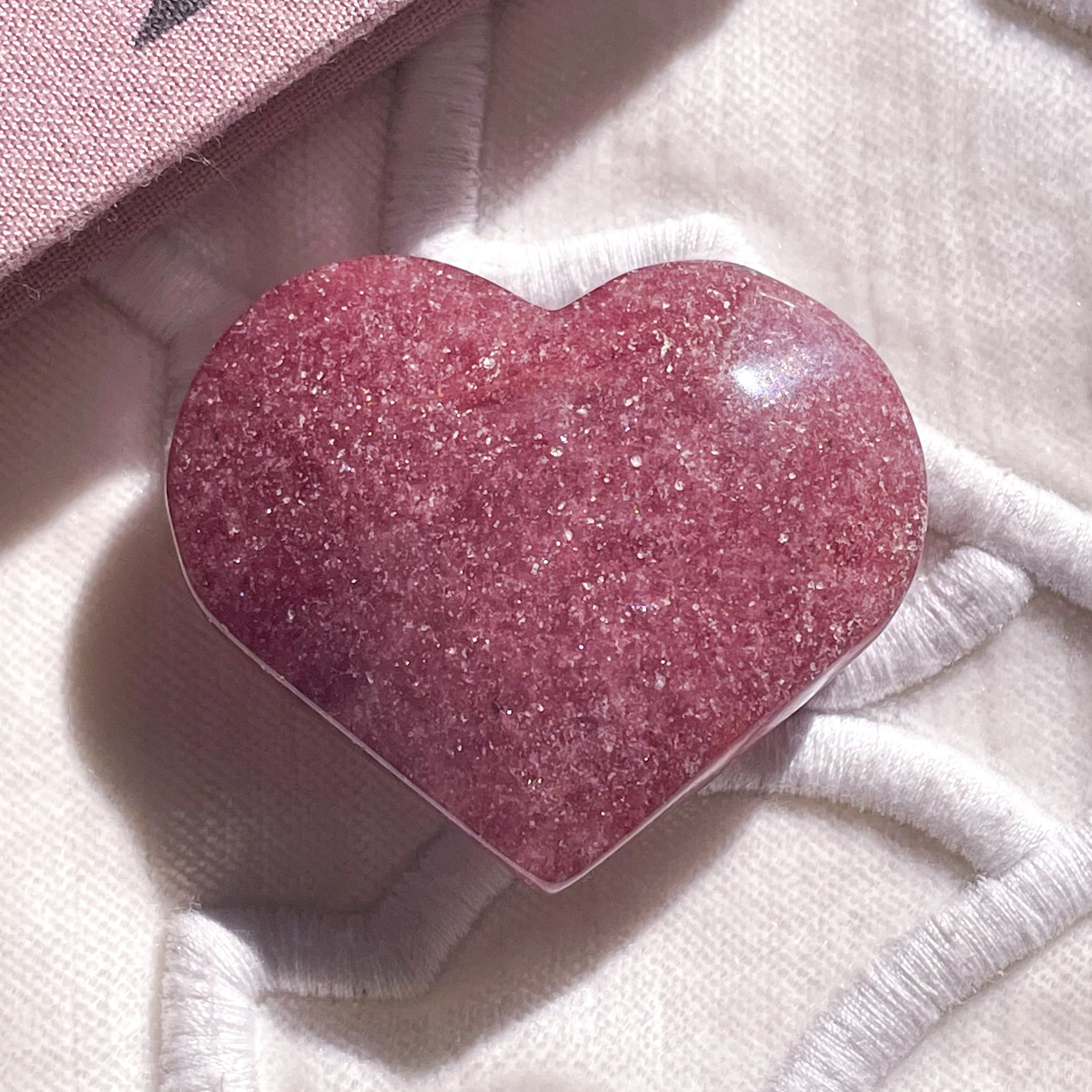 Strawberry Quartz Heart 1 ✧ ストロベリークォーツ | FLUXY - 天然石