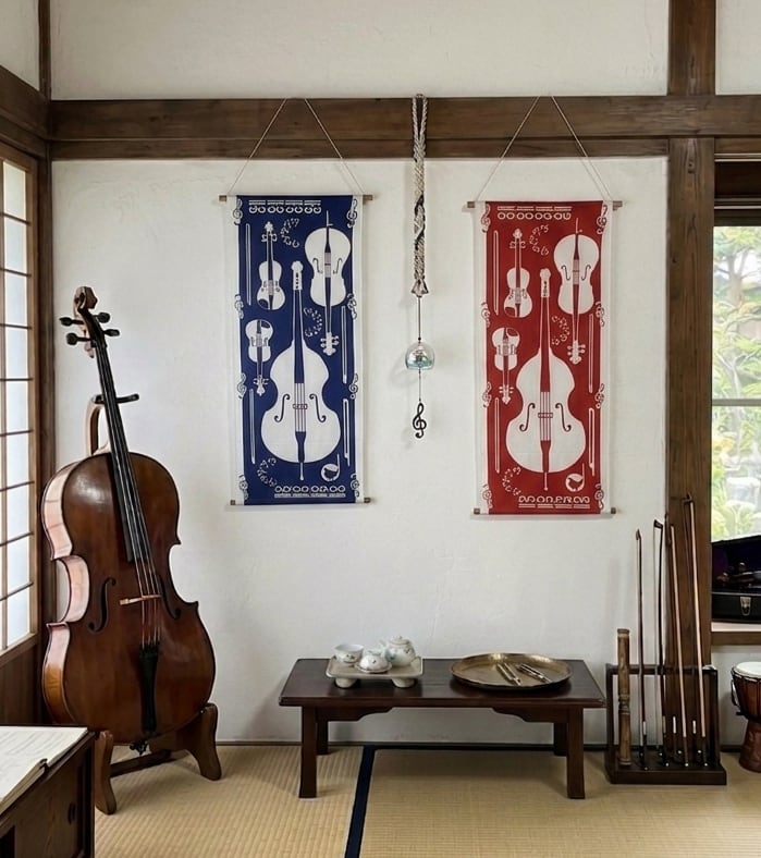 サラサーテオリジナル 弦楽器てぬぐい〈藍色〉 | せきれい社