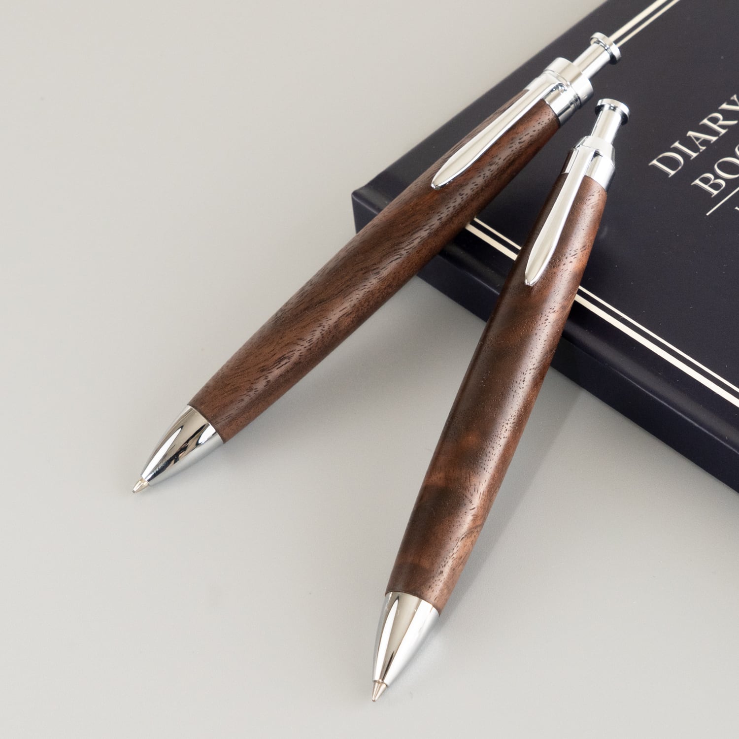 新発売】ウォールナット（胡桃） / ノック式木製ボールペン / Penman