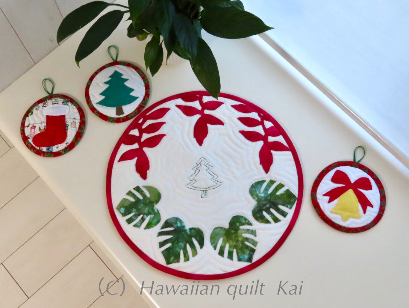 ハワイ クリスマス ハワイアンキルト⑤ タペストリー ヘリコニア　ハワイアン雑貨