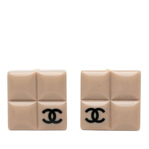 シャネル ココマーク チョコバー スクエア イヤリング ゴールド ベージュ メッキ プラスチック レディース CHANEL 【中古】