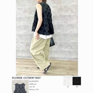 アンナケリー  Annakerry FLOWER CUTSEW VEST
