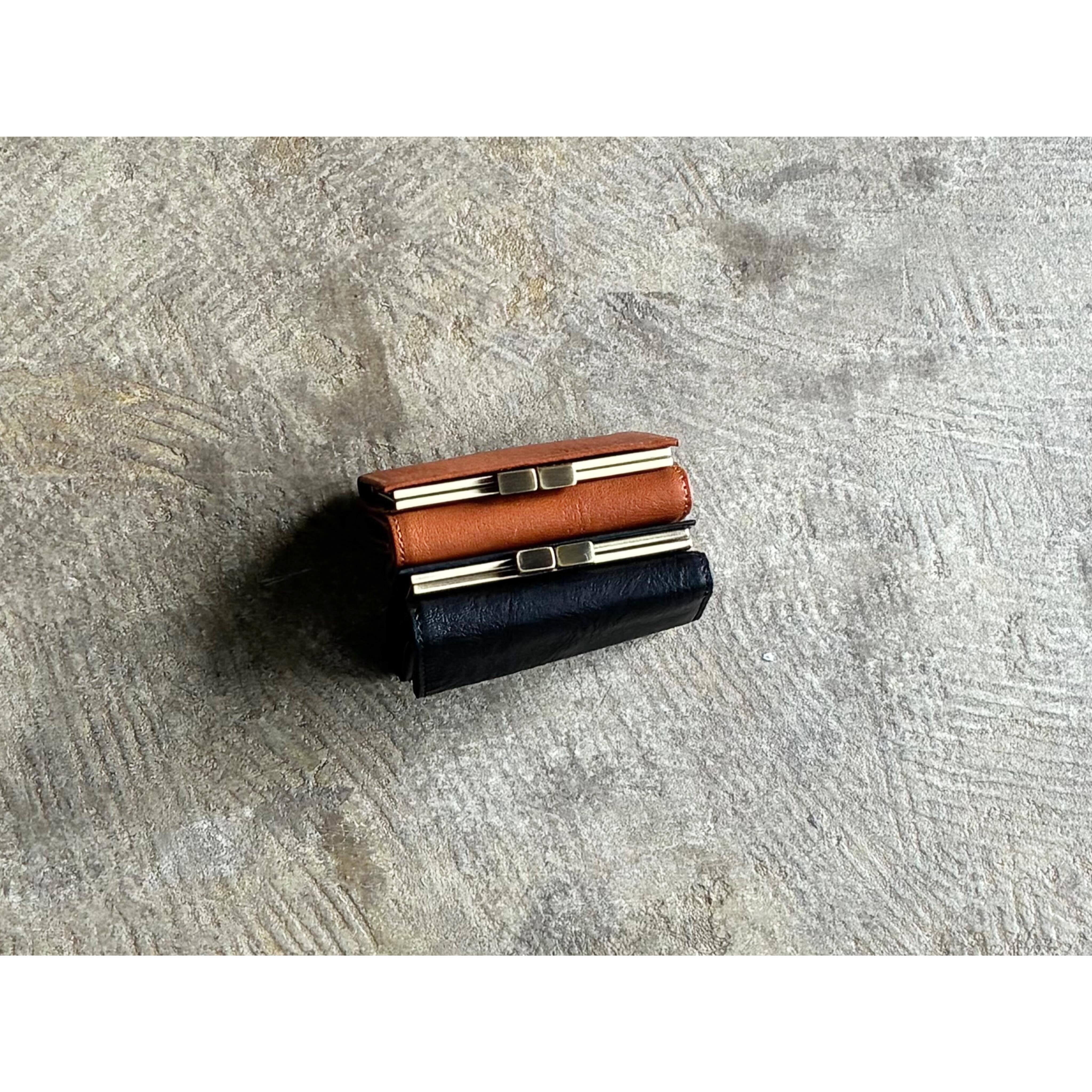 再入荷 SLOW(スロウ)『Bono』Clasp Trifold Wallet | AUTHENTIC Life Store