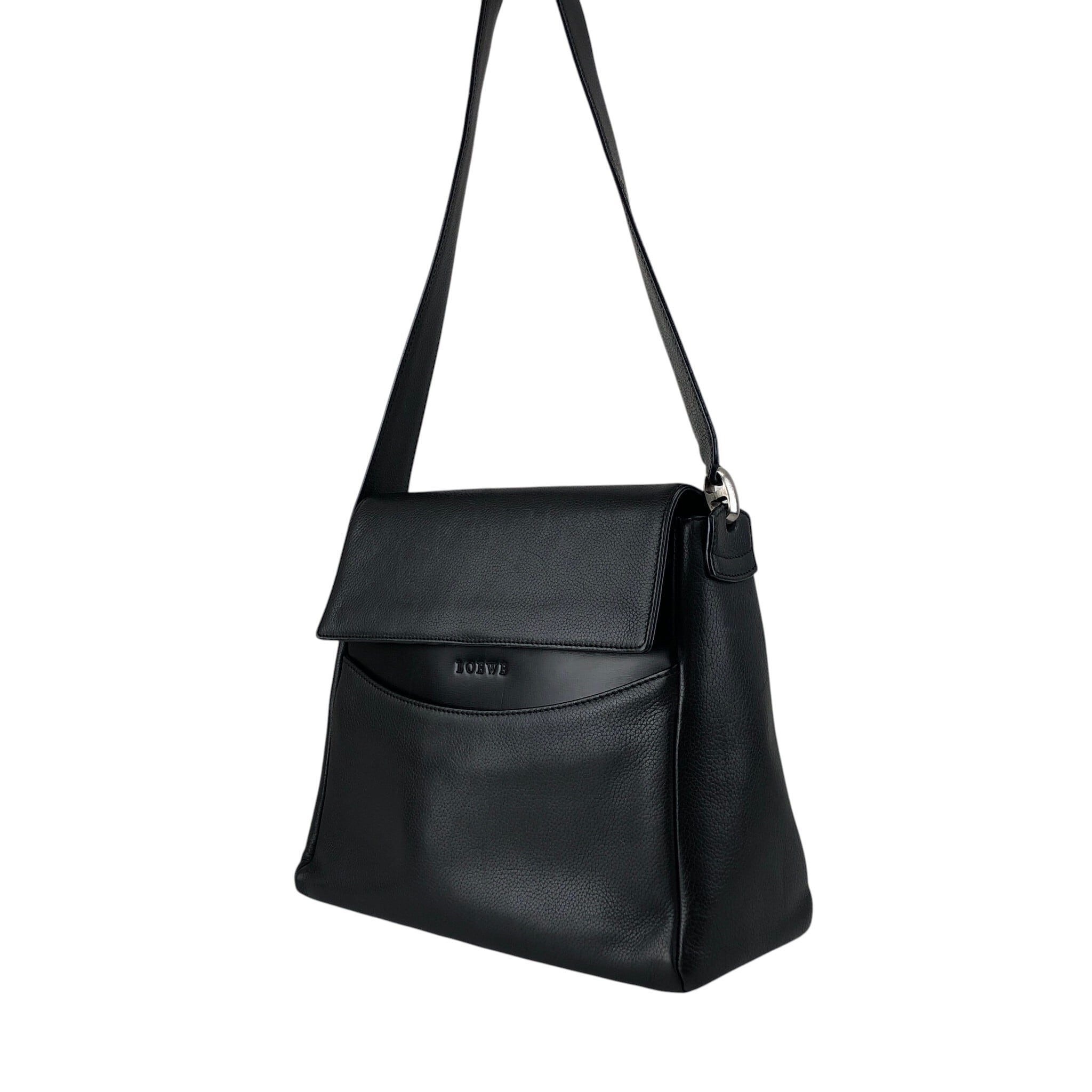 LOEWE ロエベ ショルダーバッグ ブラック ロゴ レザー セミショルダー