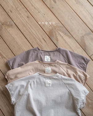 【anggo】だいなそーTシャツ 80〜120cm ベージュ 230509