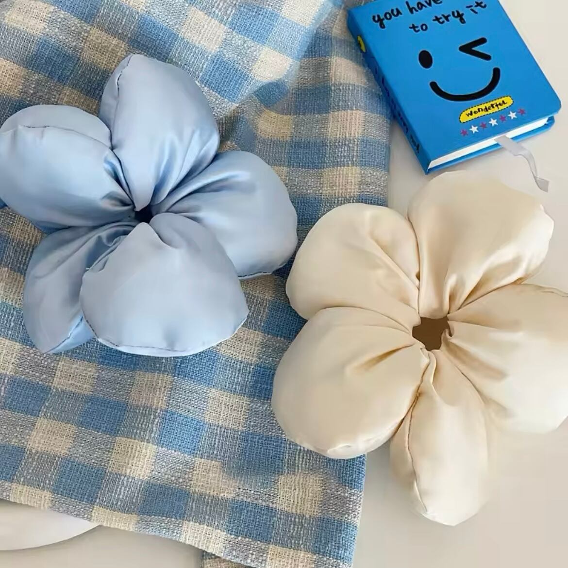 ビッグフラワーシュシュ