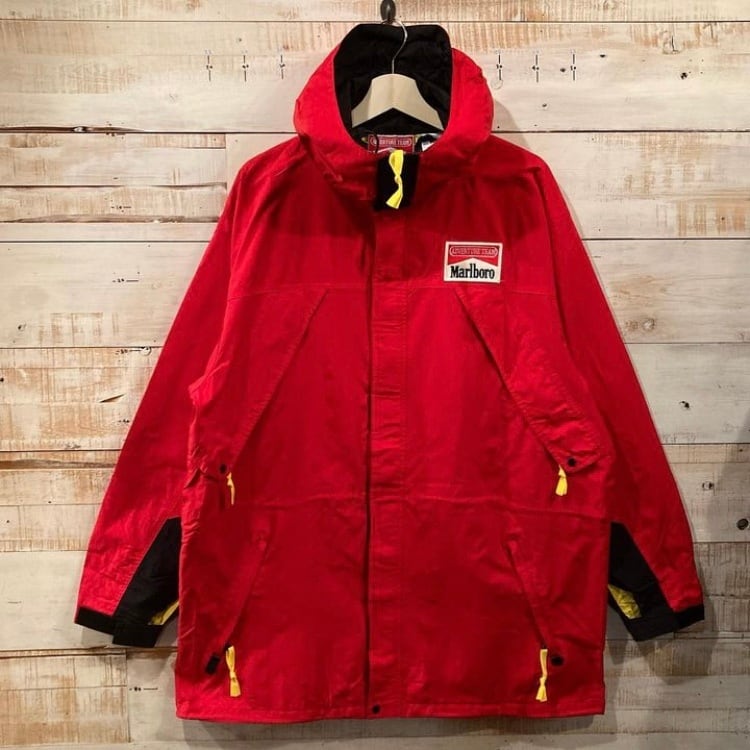 90s Marlboro マルボロ レッドナイロンテックジャケット XL相当 | Used Clothing Creep #古着屋 #藤沢 #湘南  #江ノ島 #江の島 #鎌倉 powered by BASE