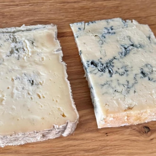 イタリア産 グラスフェッド ゴルゴンゾーラチーズ|食べ比べセット|ピカンテ&ドルチェ 各100g|切りたてフレッシュ 青かびチーズ2種 Italian Grassfed Gorgonzola Cheese Tasting Set|Piccante & Dolce 100g Each|Freshly Cut Blue Cheese Duo イタリア産 グラスフェッド ゴルゴンゾーラチーズ|食べ比べセット|ピカンテ&ドルチェ 各100g|切りたてフレッシュ 青かびチーズ2種 Italian Grassfed Gorgonzola Cheese Tasting Set|Piccante & Dolce 100g Each|Freshly Cut Blue Cheese Duo