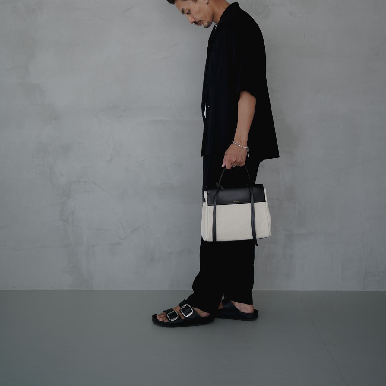 エックスニヒロ(X NIHILO) レザー＆キャンバスハンドバッグ 「Bank