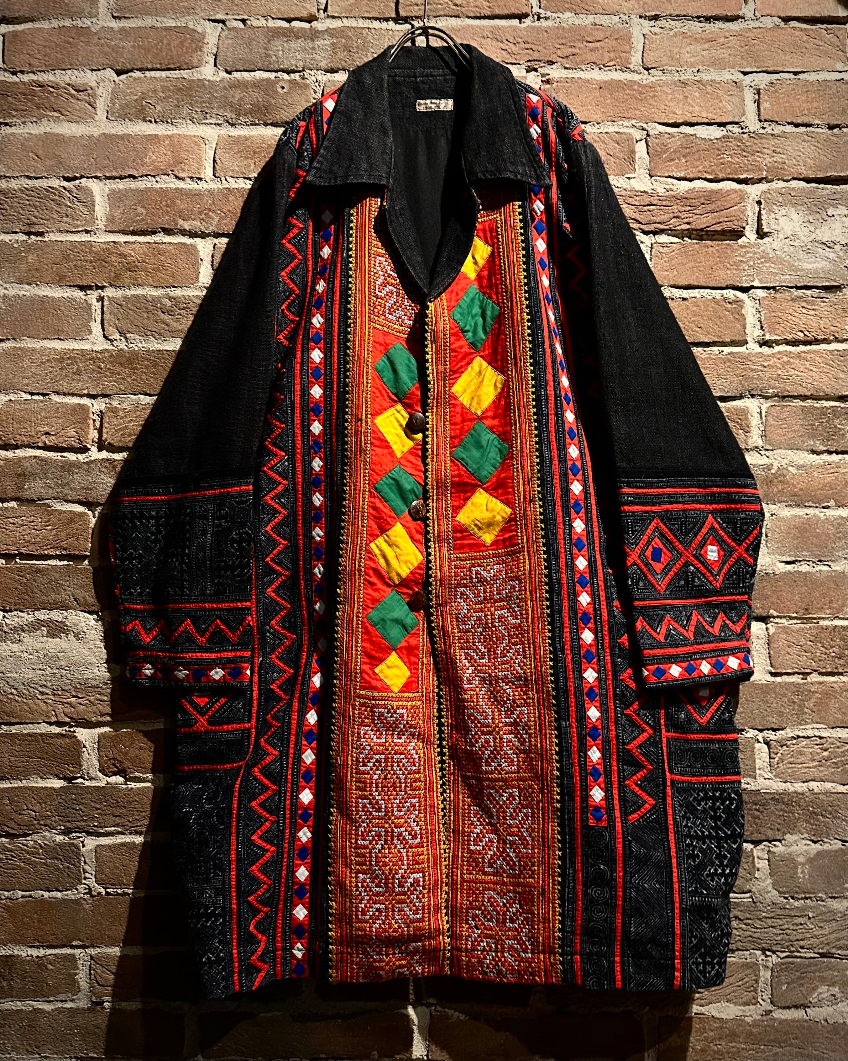 Caka act3】“モン族” Embroidery Design Vintage Loose Coat | Caka