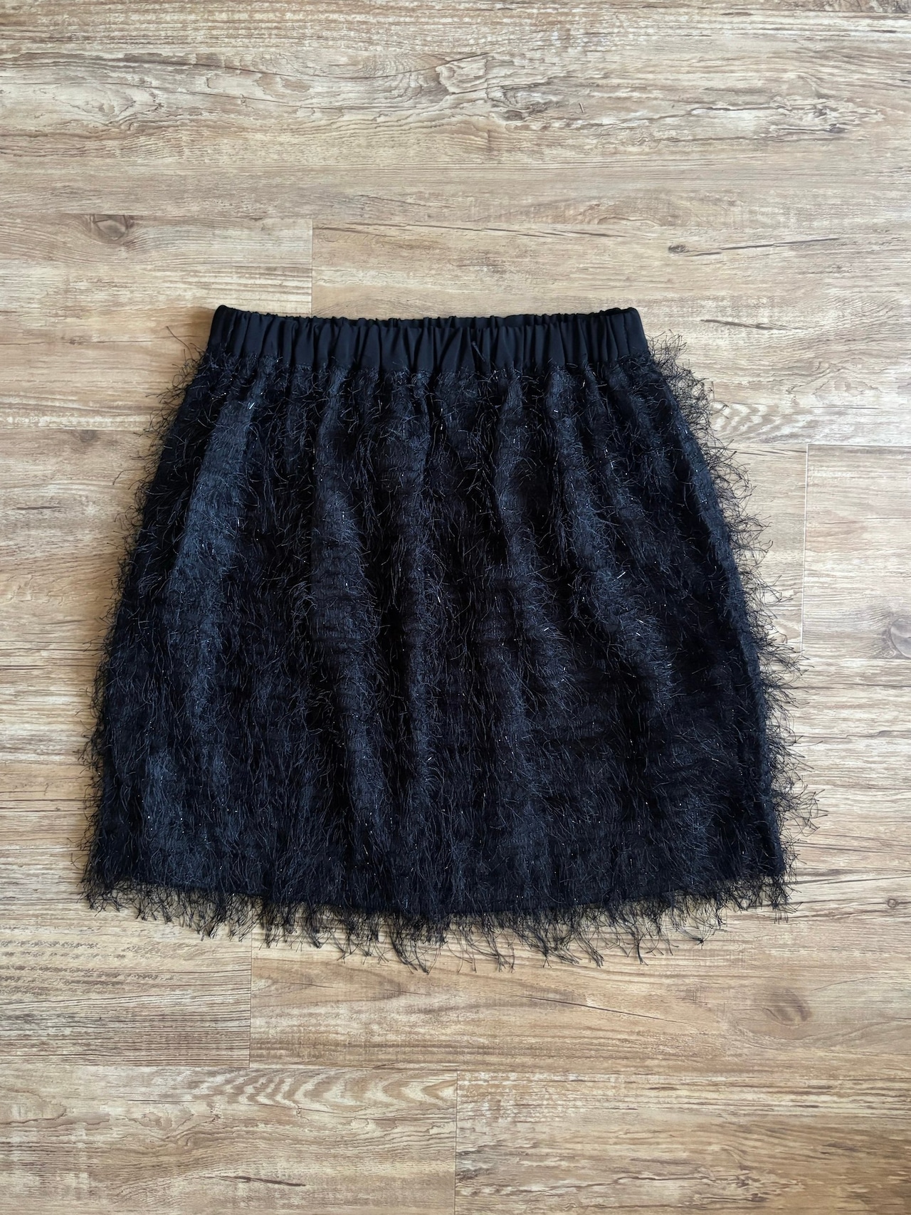 MAX&Co. black shaggy mini skirt-4516-2