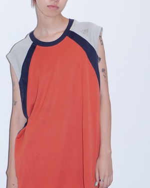 2000s adidas - oversized sleeveless tee
