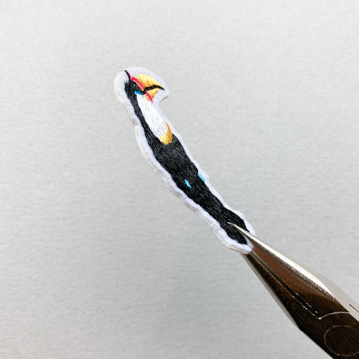 黄色いくちばしの黒い鳥ワッペン | Dua-アクセサリーパーツショップ