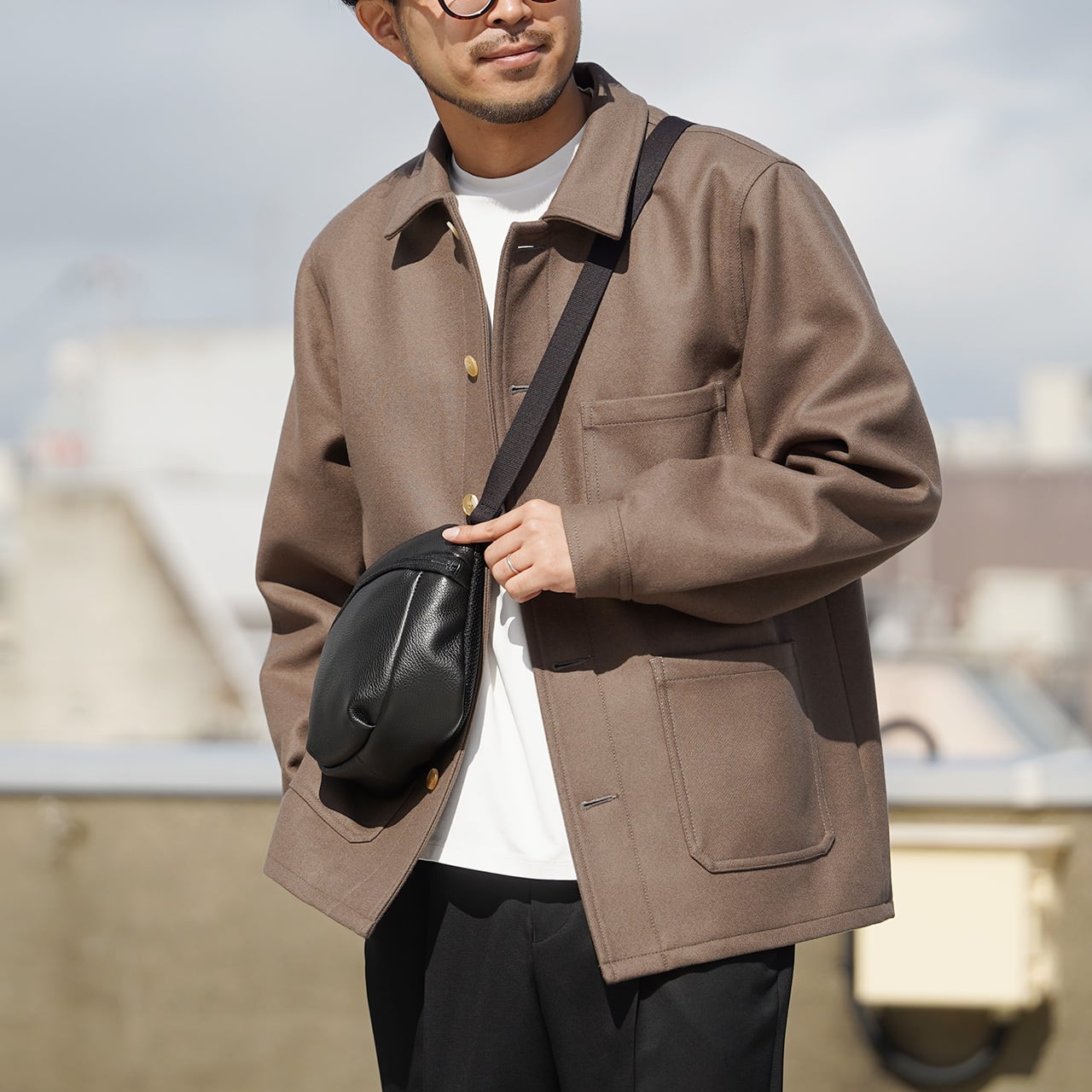 残りわずか】たった1つで大人コーデに様変わりする「本革ボディバッグ