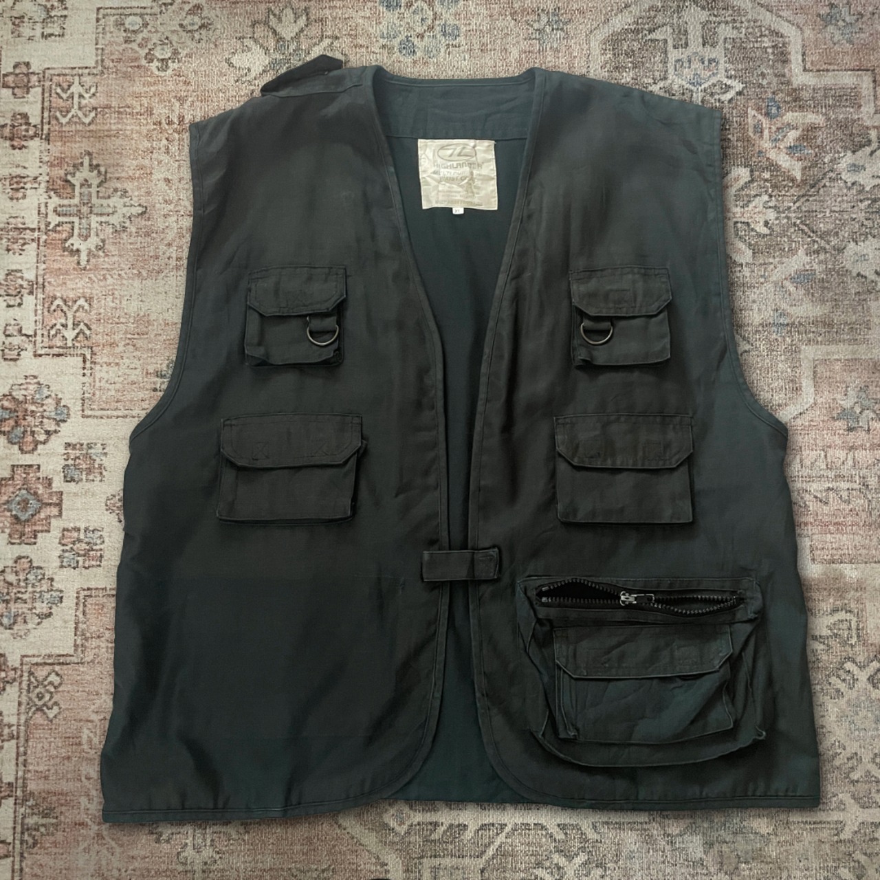fade black work vest