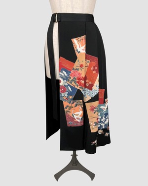 着物重ねスカート(黒留袖より制作) Kimono Overlay Skirt (Made of Kurotomesode-Kimono)