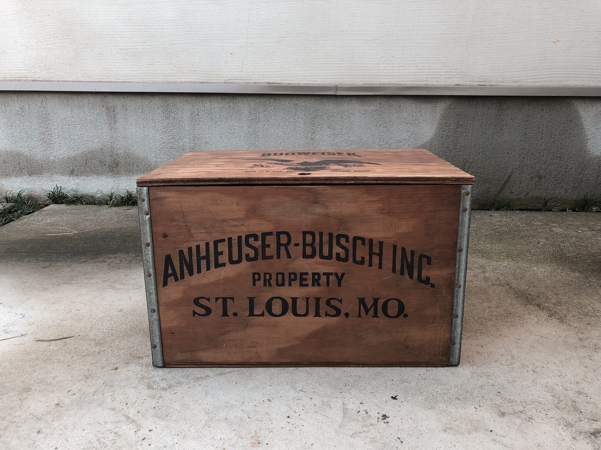 Vintage Budweiser 蓋付ウッドボックス