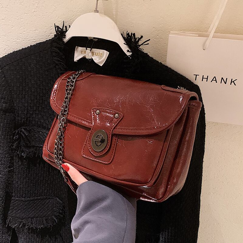 スタンダードオータムウィンターチェーン ワンショルダー レトロ 秋物 冬物 スクウェア メッセンジャーバッグ Tiancai_Wing_Bag21218181735