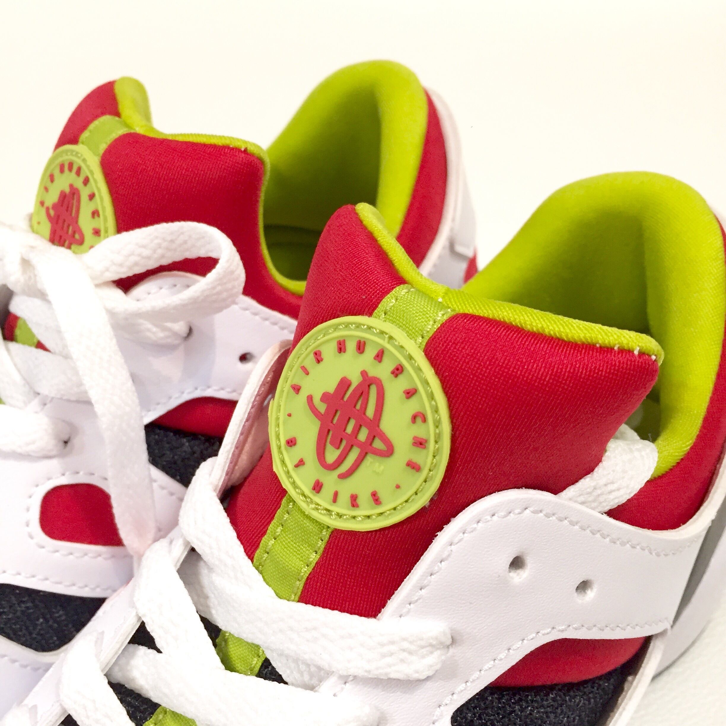 NIKE ナイキエアハラチインターナショナル 27cm NIKE AIR HUARACHE INTERNATIONAL ナイキ エアハラチ