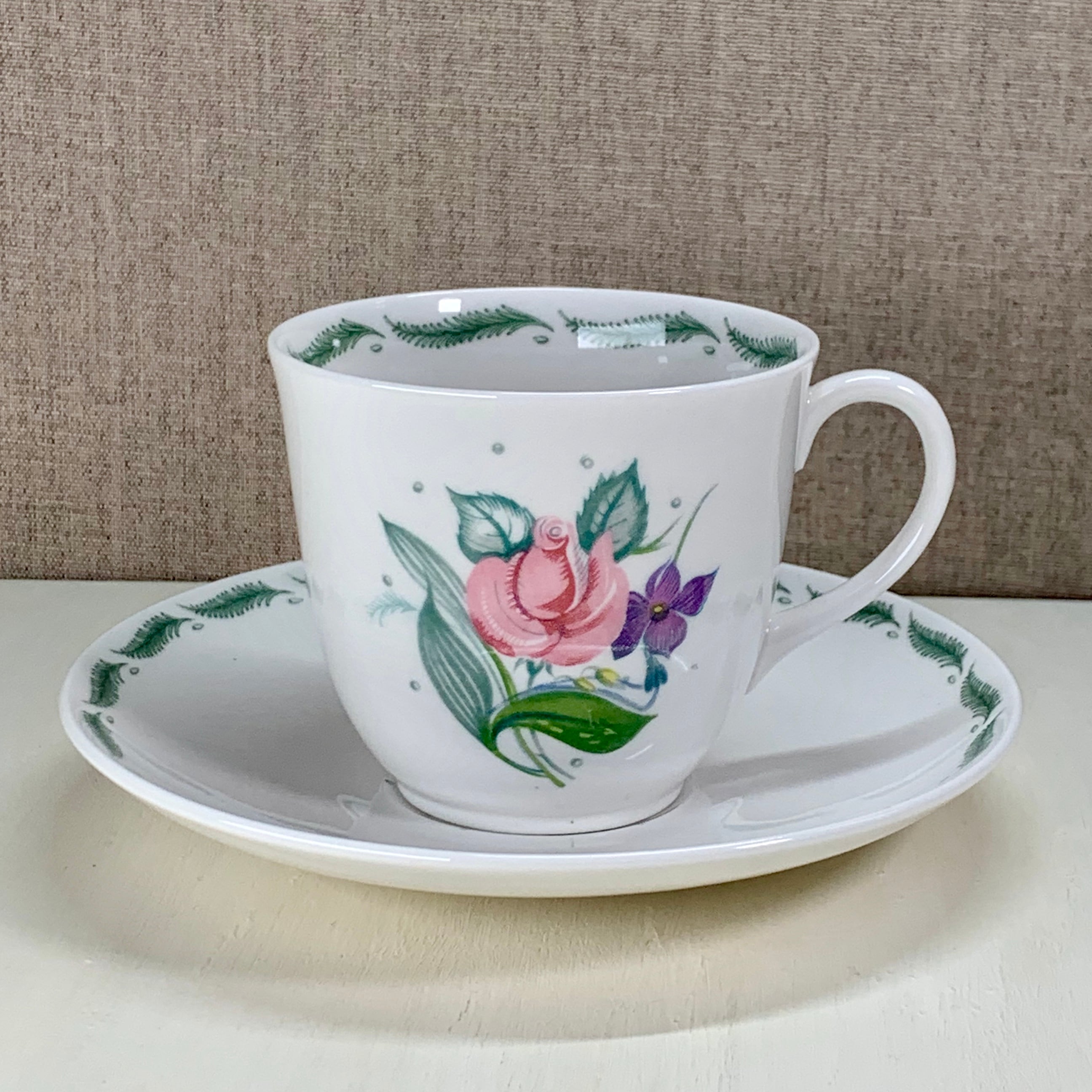 スージークーパー「ハイドパーク カップ&ソーサー」イギリス製 スージークーパー「ハイドパーク カップ&ソーサー」イギリス製