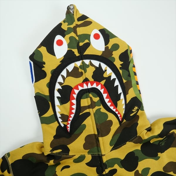 Size【M】 A BATHING APE ア ベイシング エイプ 26SS 1ST CAMO SHARK