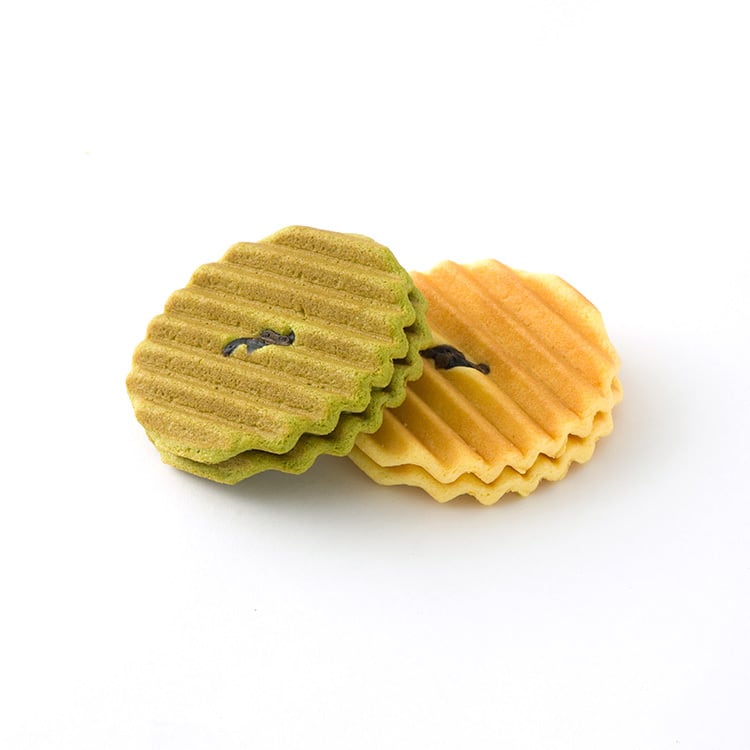 初代伝蔵せんべい（箱詰 18枚入［クリーム10枚／抹茶クリーム8枚