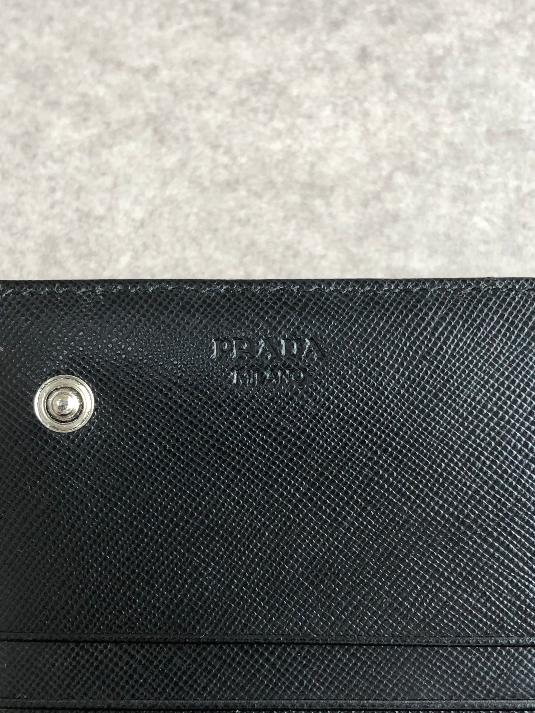 PRADA プラダ 財布 ブラック トライアングルロゴ ナイロン 二つ折り 長