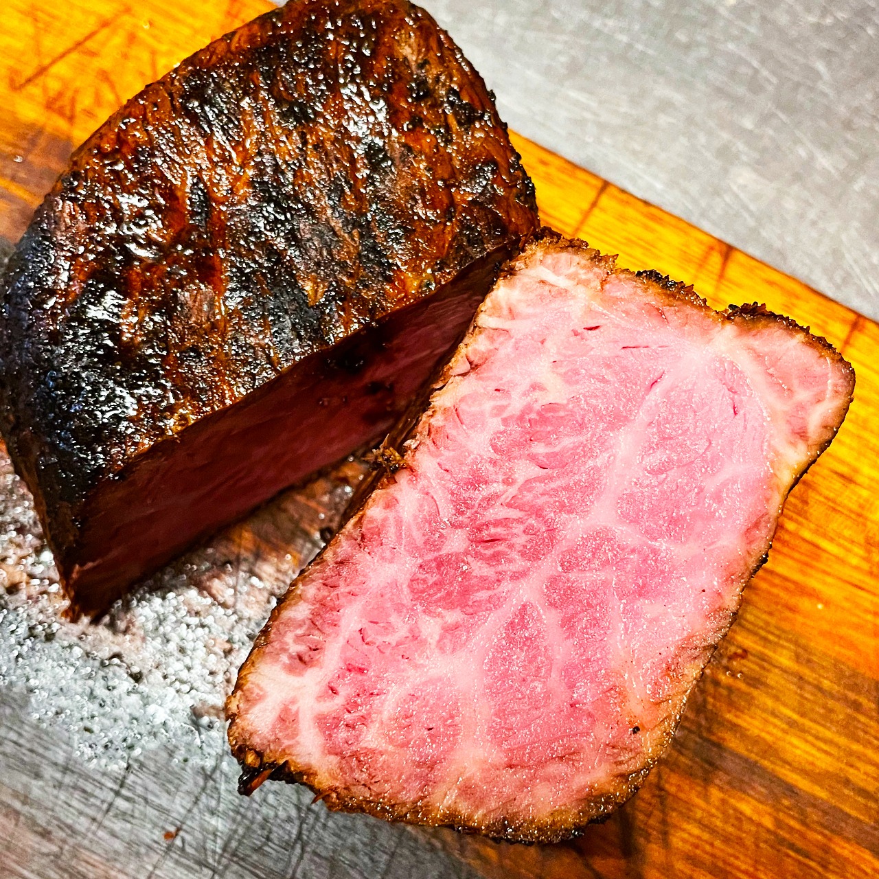 肉育熟成の極み!!「万年牛」炙ABURI九州原産黒毛和牛A4～A5内もも肉熟成ローストビーフM250g相当