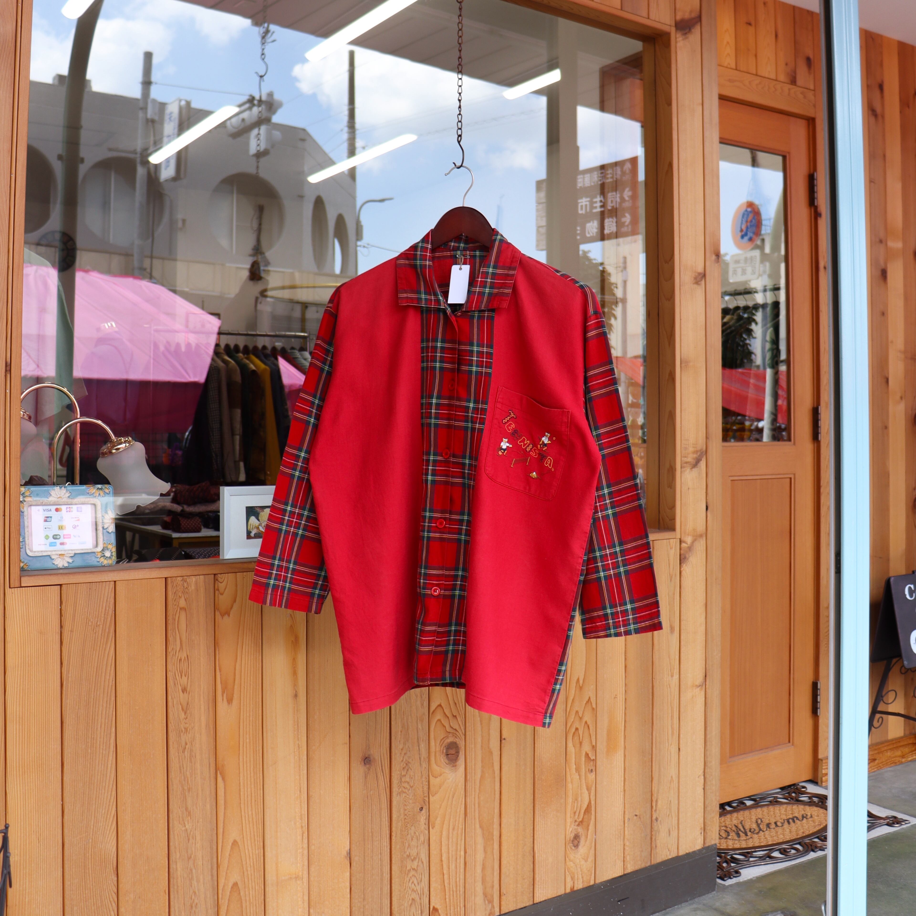 JAPAN vintage retro shirt