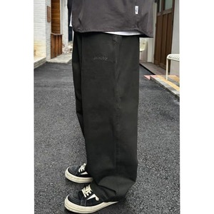 Wide tuck chino pants 1171