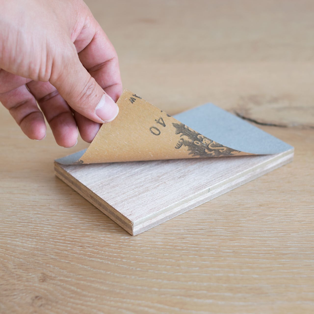 メンテナンス用品 / 紙やすり #240（粗）、#400（細） | WOODWORK