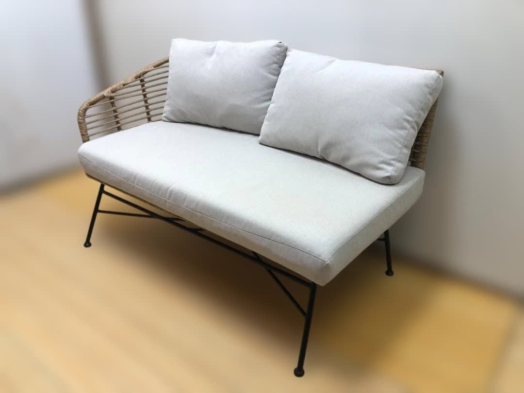 ナチュラル ラタンソファ 2人掛け クッション付き 籐編み アイアン脚