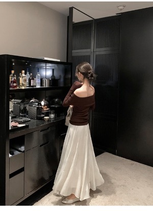 Glossy Material Pleated Flare Long Skirt【H00072】