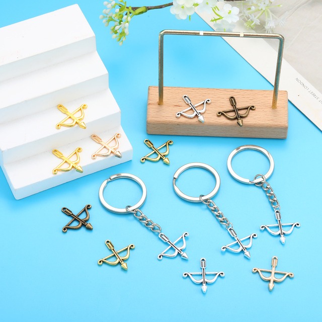 レトロ合金弓矢ペンダント 25×25mm 수납
